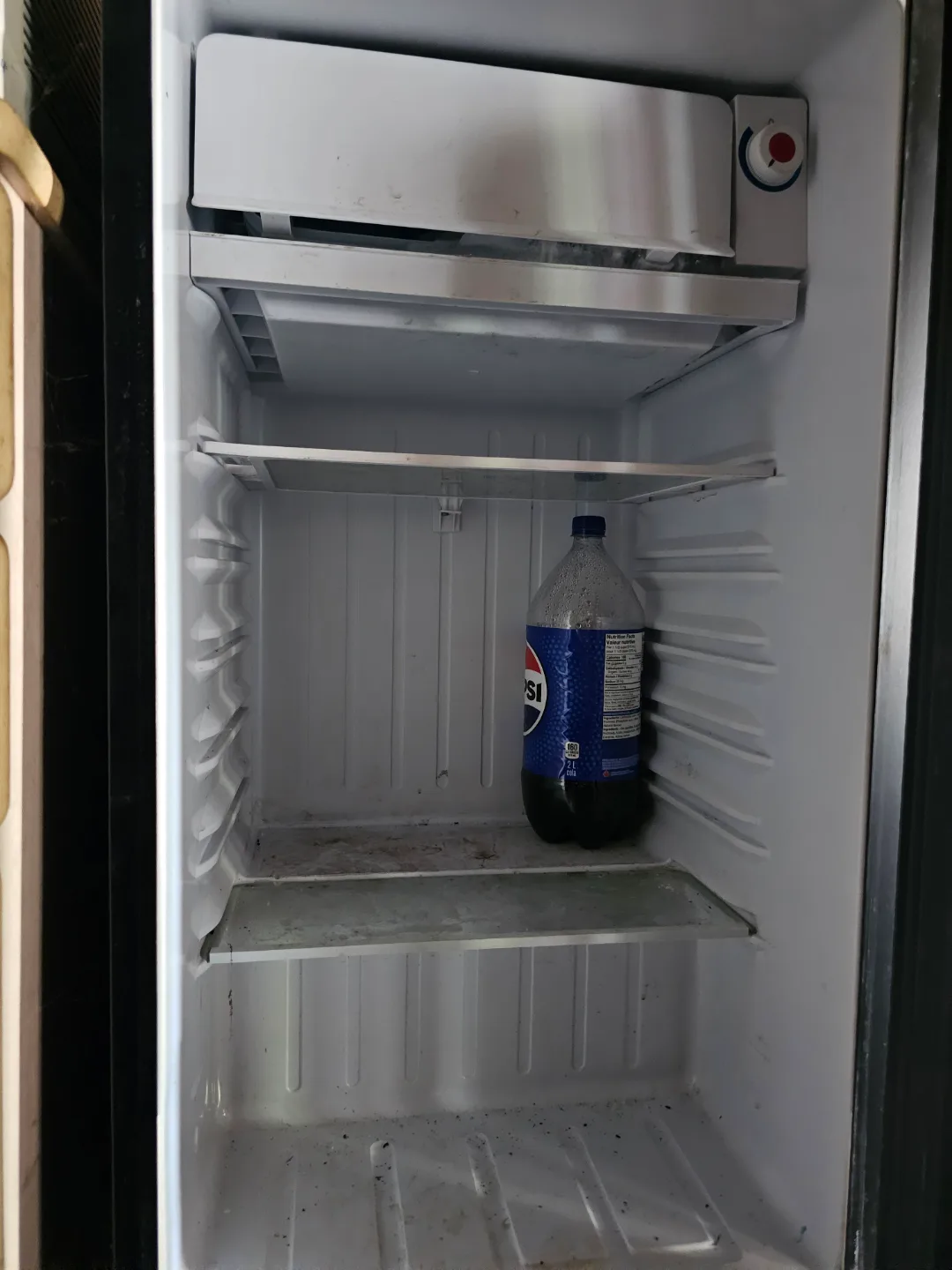 Danby Compact Refrigerator image indicator(2)