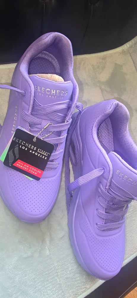 Skechers Air-Cooled Memory Foam Sneakers sz 8 thumbnail