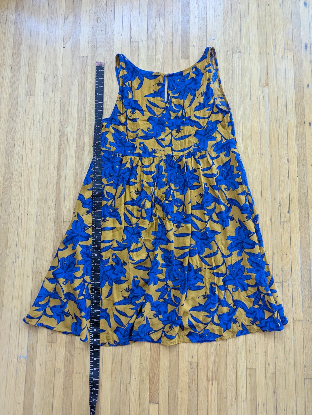 H&M Floral Print Sleeveless Dress - Size 4 image indicator(3)