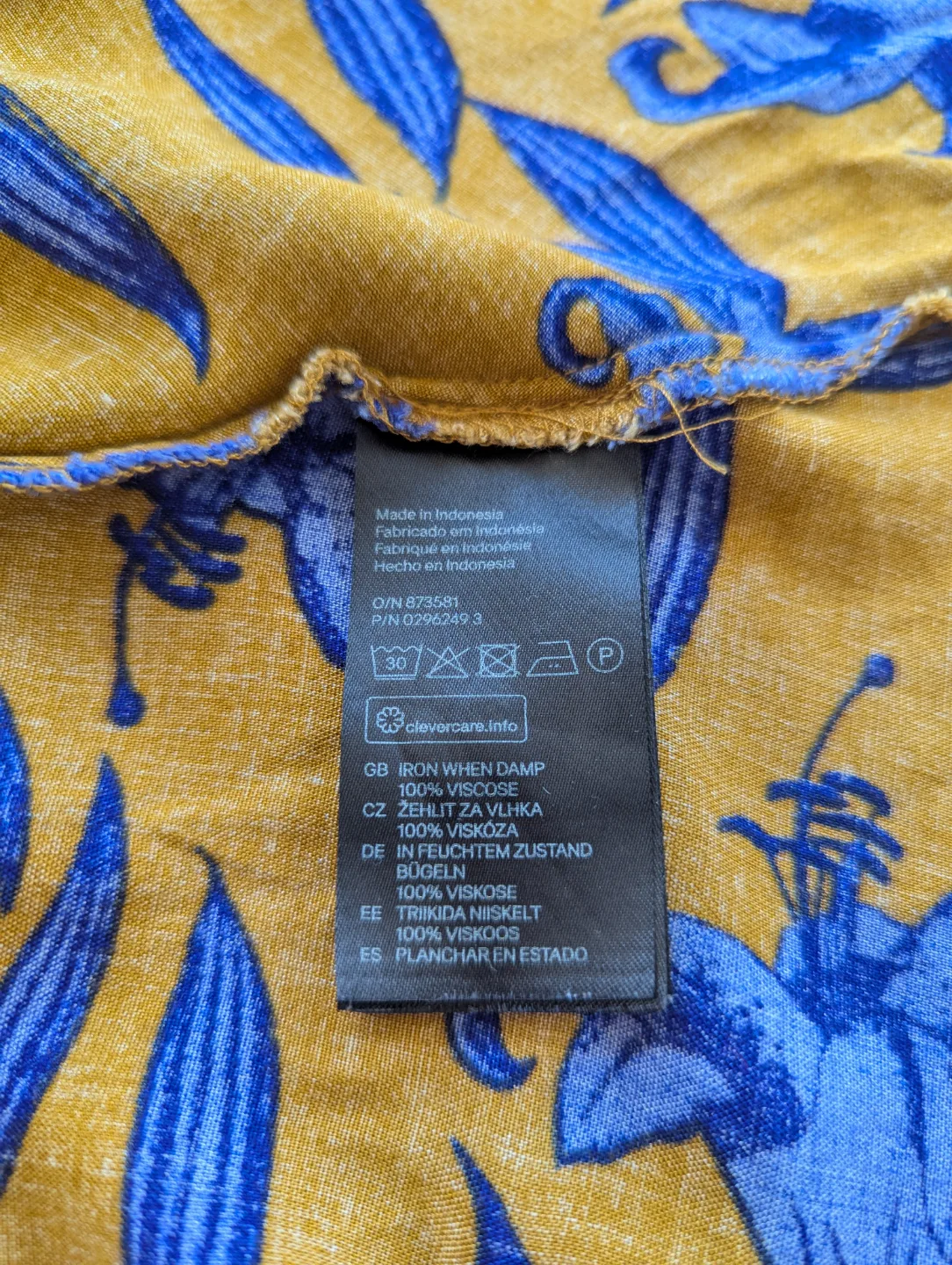 H&M Floral Print Sleeveless Dress - Size 4 image indicator(5)