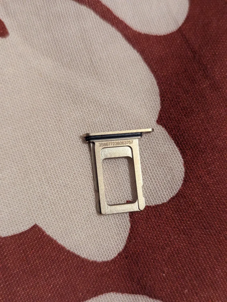 iPhone 13 Pro Max - 128 GB - Gold - For Parts (Read Description) image indicator(9)