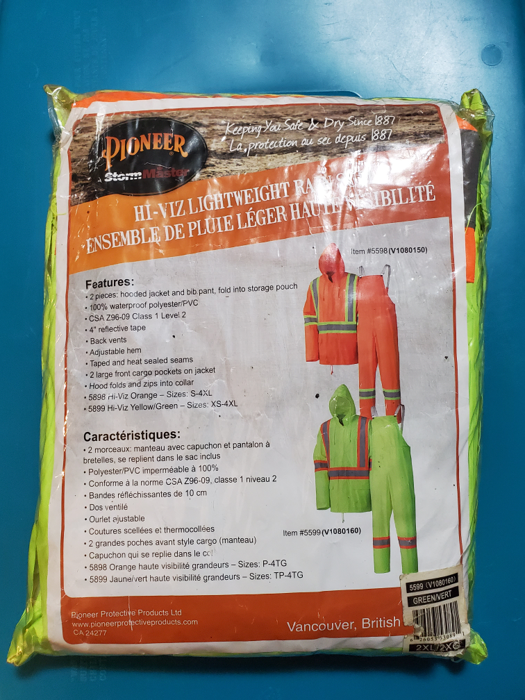 Pioneer Rain Suit (New)($40 Firm)