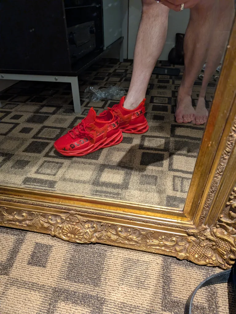 Red Athletic Sneakers image indicator(2)