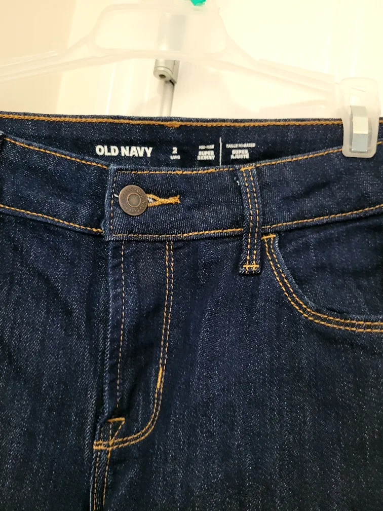 Old Navy Skinny Jeans Size 2 thumbnail