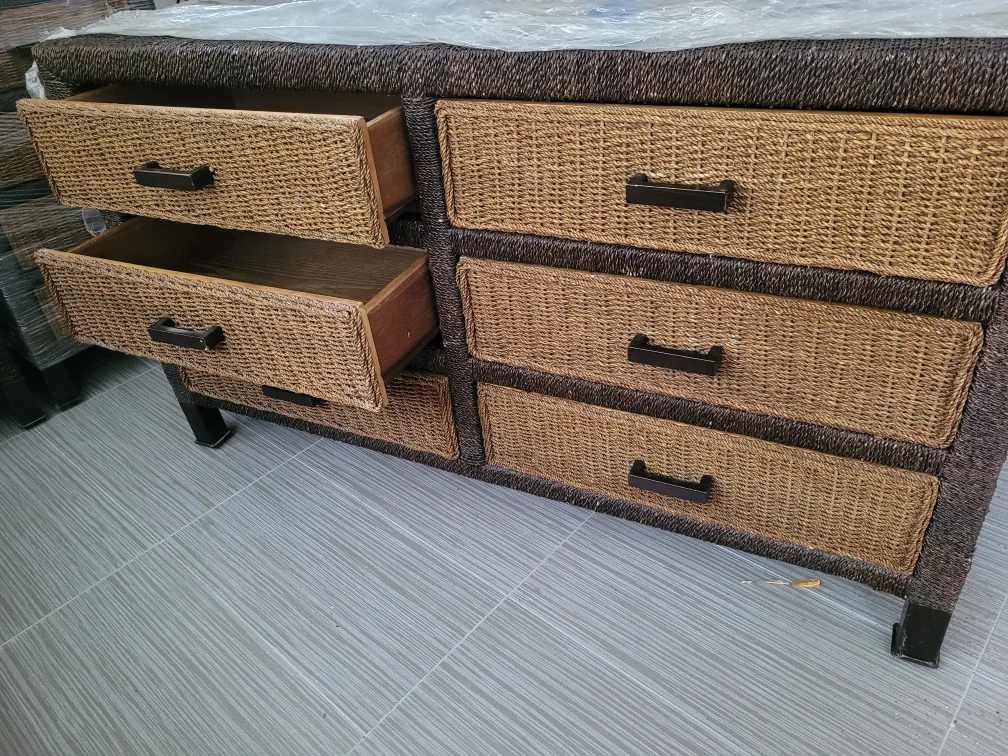 5-Piece Wicker Bedroom Set image indicator(4)