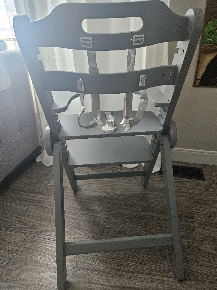 Grey wooden high chair - photo 3