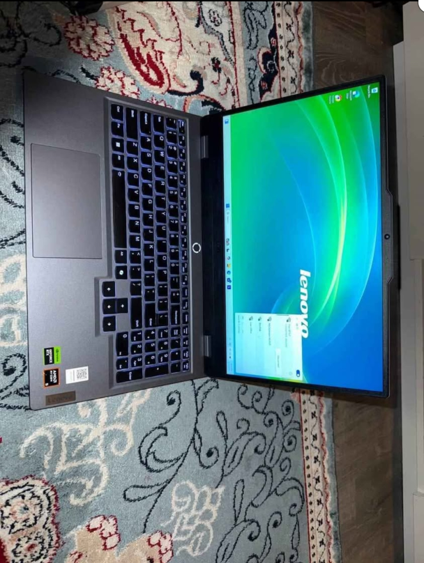 Lenovo LOQ Gaming Laptop - Like New! - photo 4