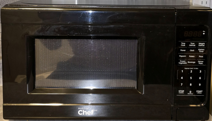 Master Chef 0.7 Cu. Ft. Countertop Microwave - photo 3