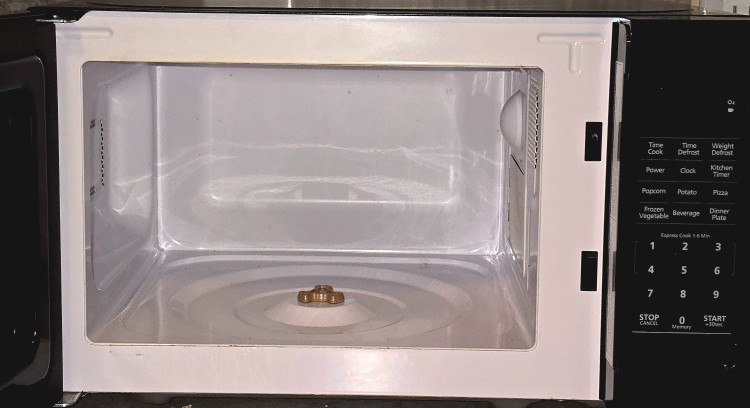 Master Chef 0.7 Cu. Ft. Countertop Microwave - photo 4