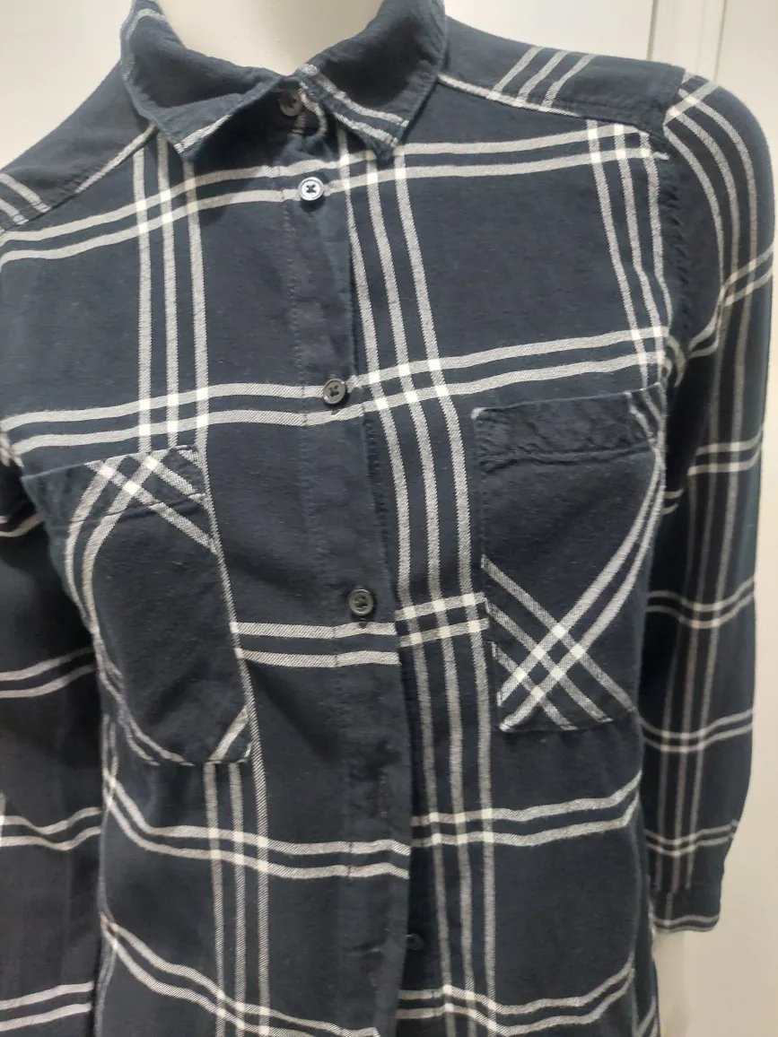 H&M Women's Black Plaid Soft Cotton Shirt Small image indicator(5)