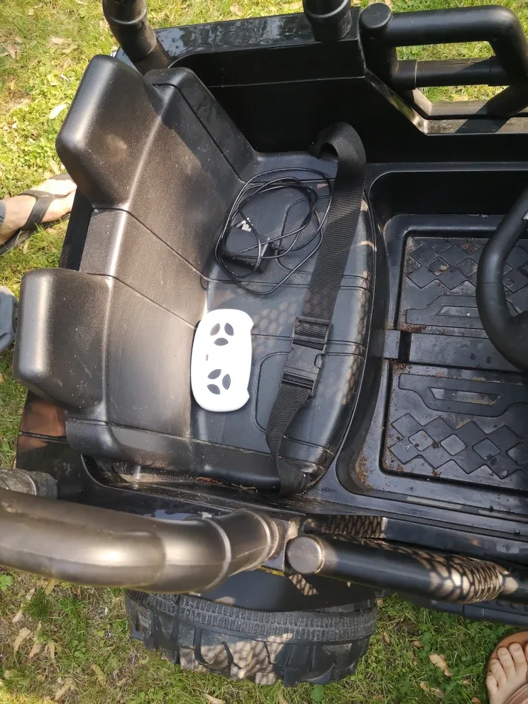 Electric Ride-On Jeep image indicator(5)