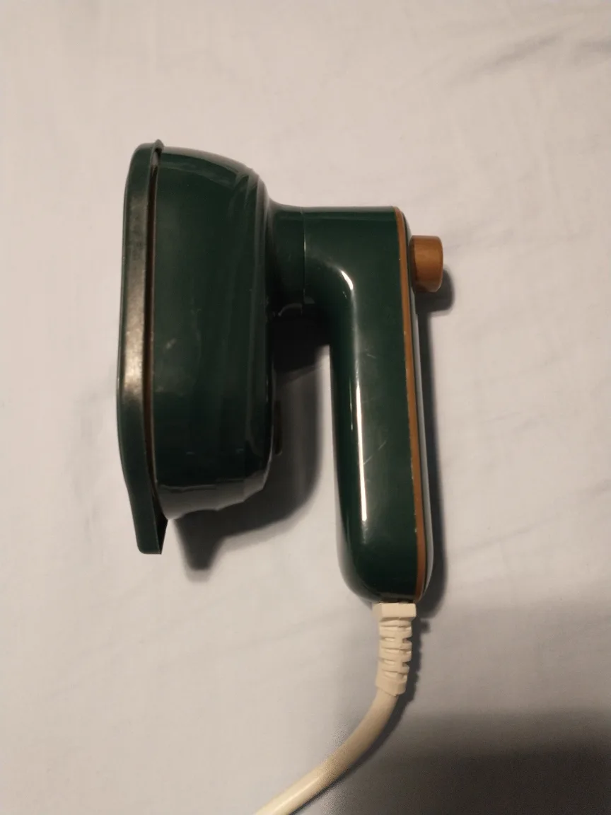 Dark green and bronze mini travel iron image indicator(2)