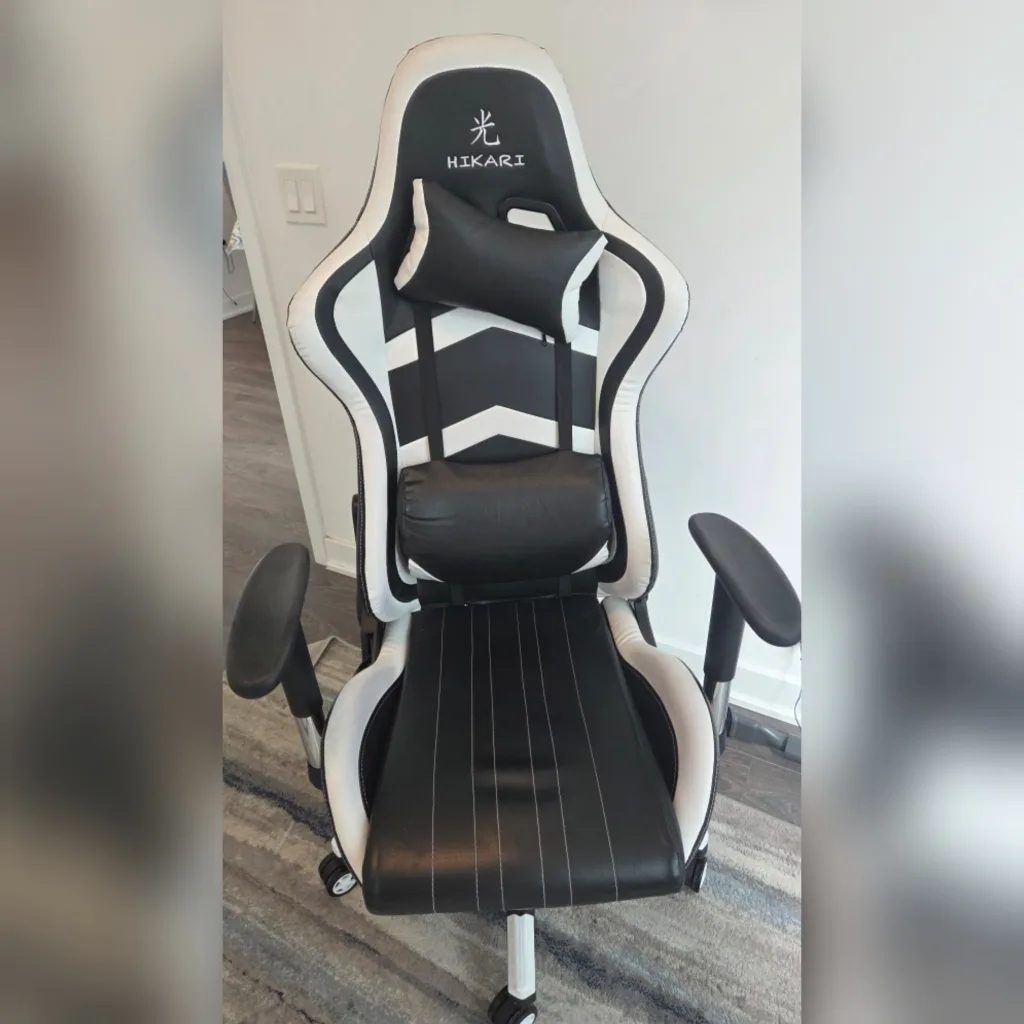 Hikari Gaming Chair - Black & White thumbnail