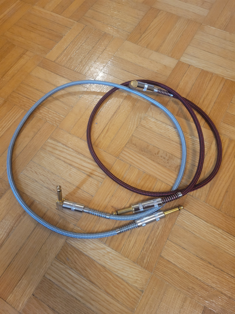 Oyaide Guitar Cables - Blue & Burgundy