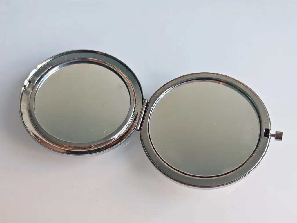 Compact Mirror - Thailand Souvenir thumbnail