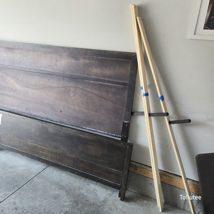 Dark Wooden Kingsize Bed Frame only - photo 3