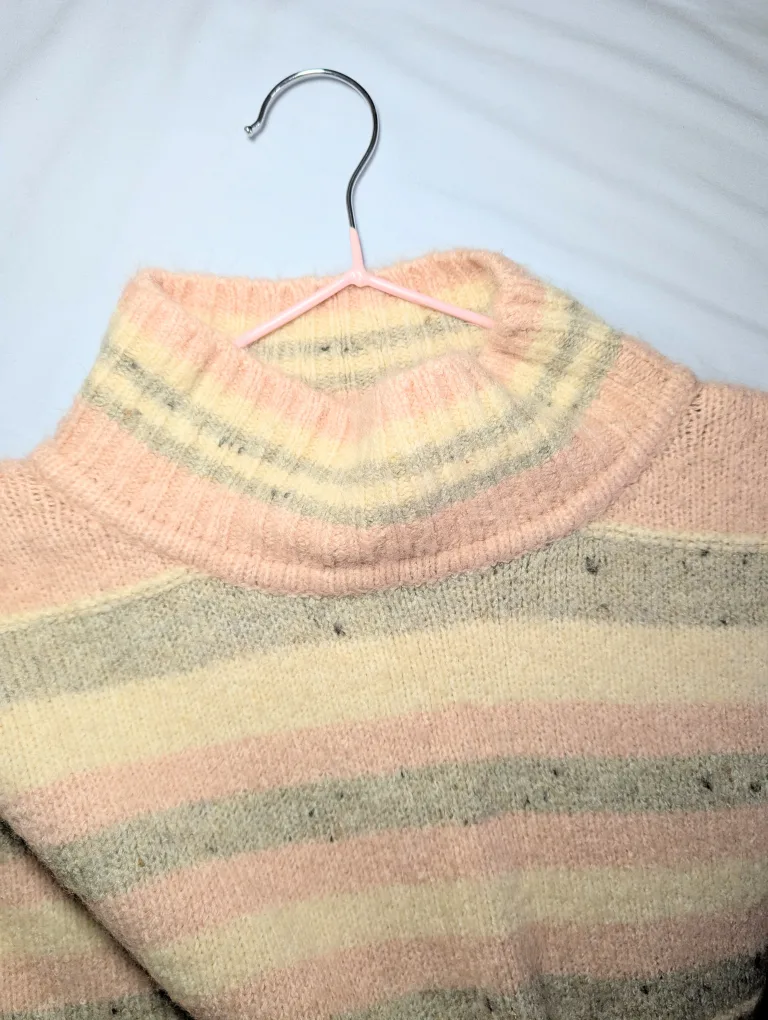 Mercer & Madison Striped Sweater - Size M image indicator(3)