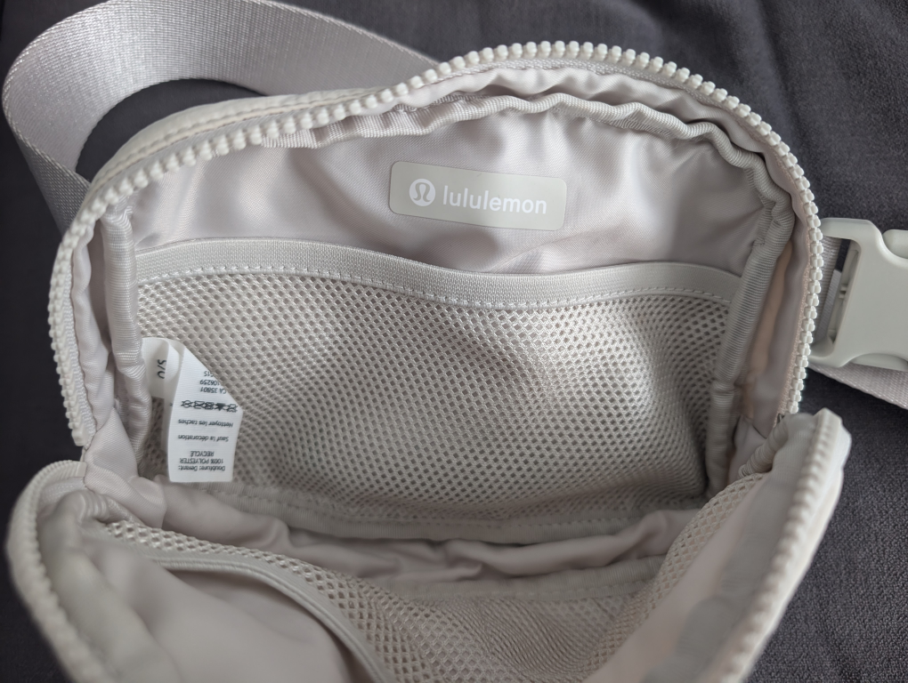 Lululemon Everywhere Belt Bag - Light Ivory - photo 4