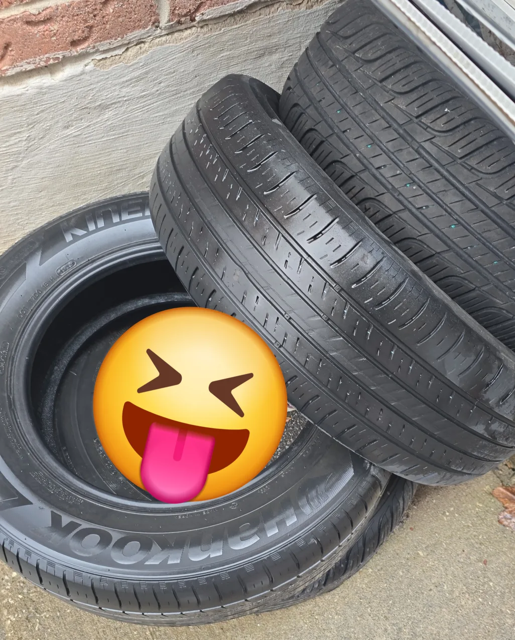 Set of Tires image indicator(2)