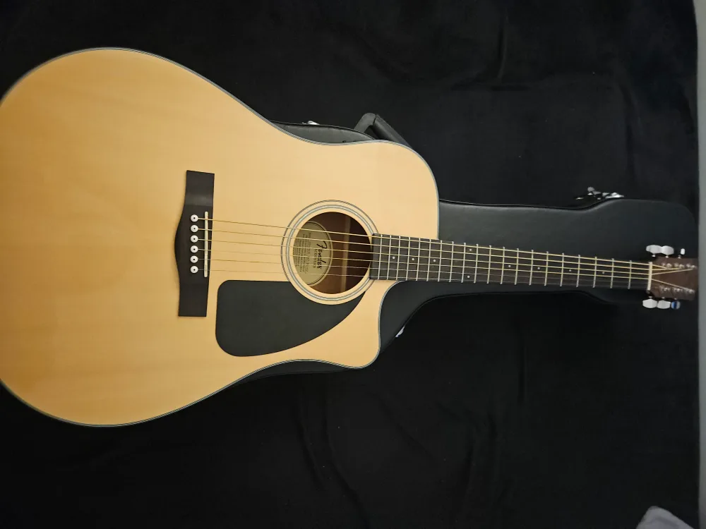Fender Acoustic Guitar Model CD-60CE thumbnail