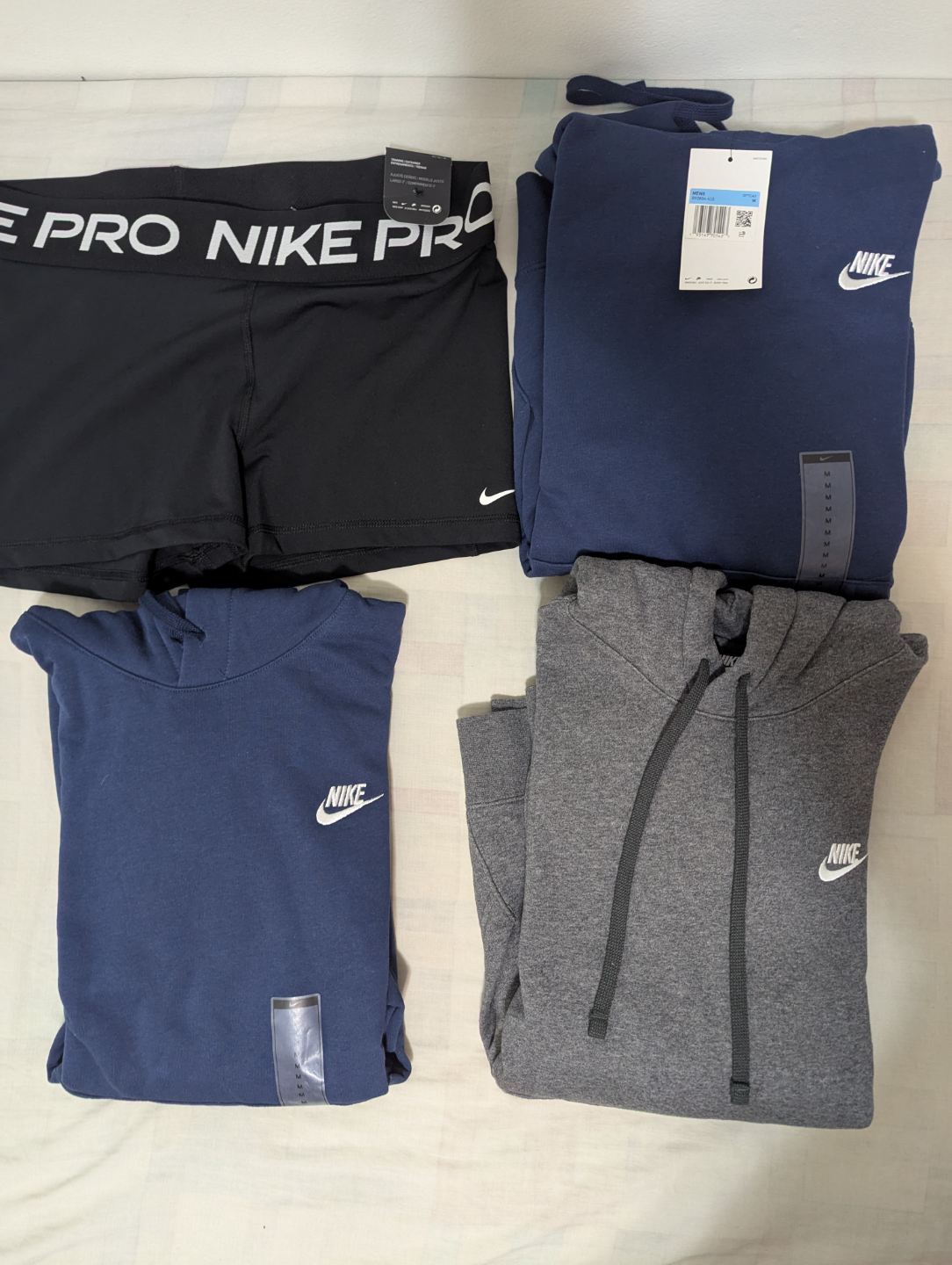 Medium Nike Hooded Sweatshirts and Underwear - photo 2