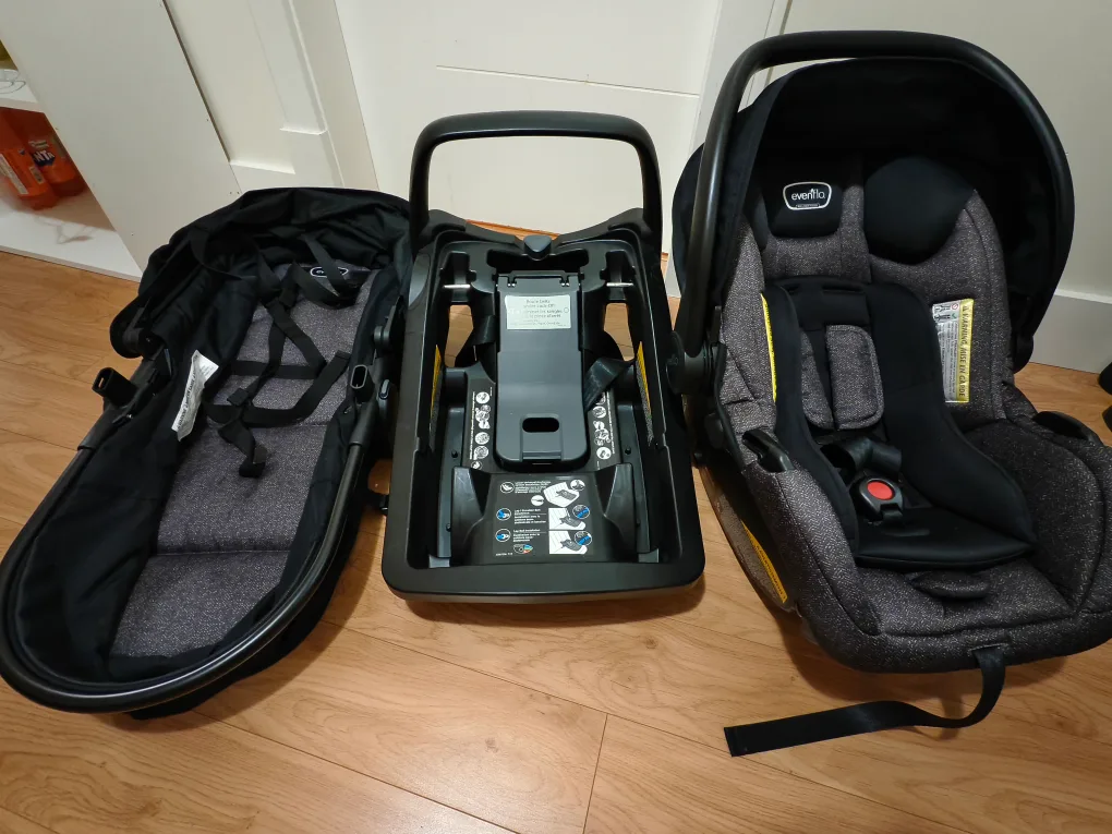 Evenflo Pivot Travel System image indicator(3)