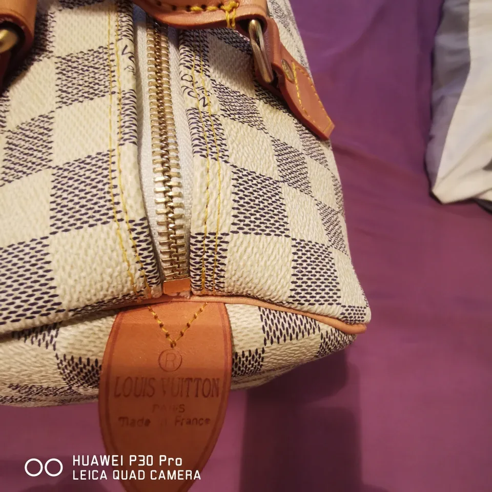 Louis Vuitton Checkered Handbag image indicator(3)