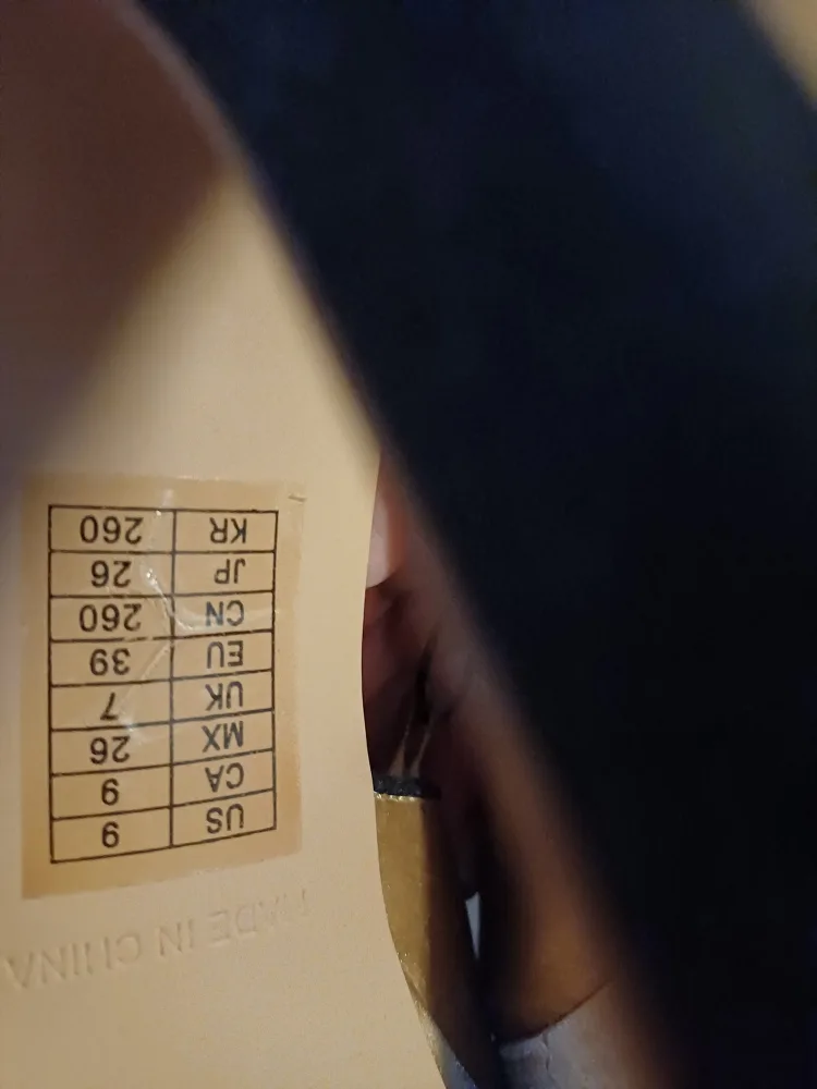 BNIB shoes: Elegant Beige Sandals/Heels image indicator(5)