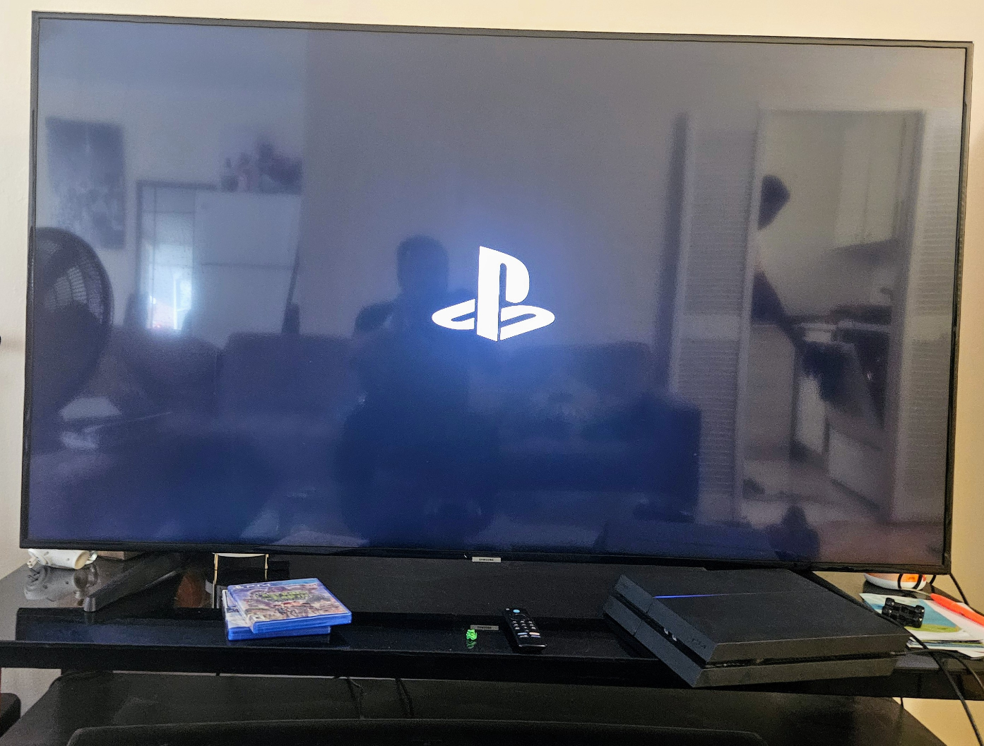 Sony PlayStation 4 (PS4) plus 2 controllers & 2 games - photo 4