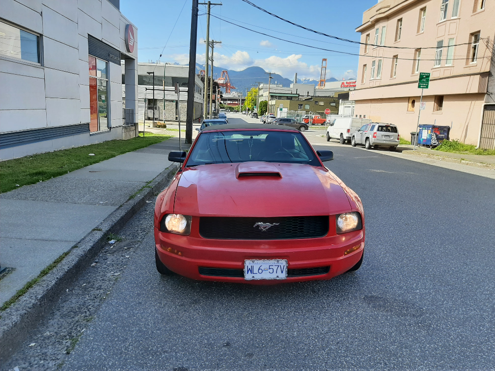 Red Ford Mustang Convertible - photo 2
