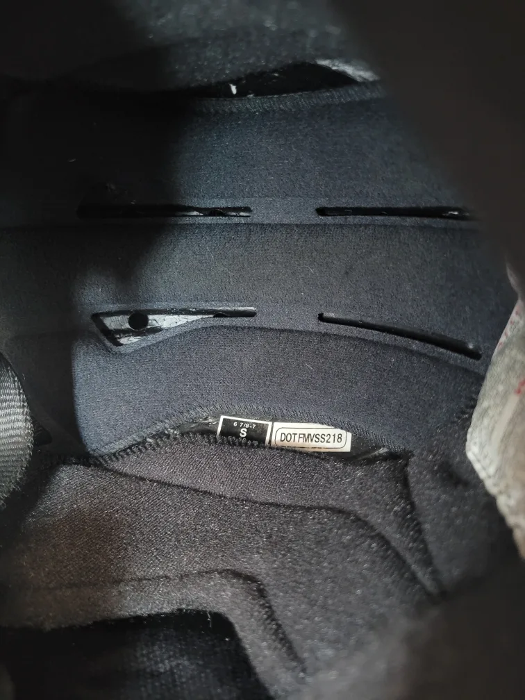 Shoei Helmet - Yellow & Black image indicator(9)