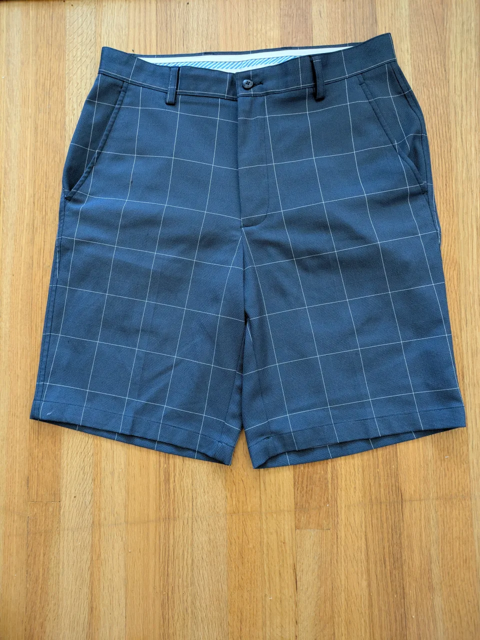 FootJoy Men's Golf Shorts - Size 32 thumbnail