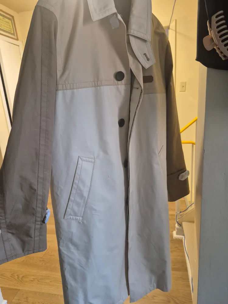 Stylish Two-Toned Trench Coat image indicator(2)