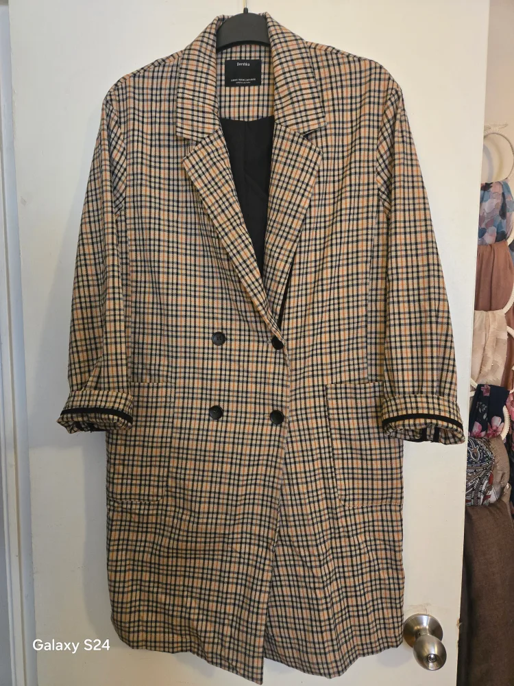 Free Clothes - Ready for Pickup image indicator(3)