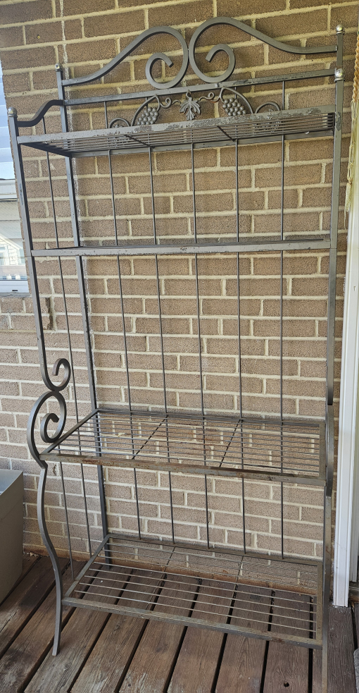 Metal shelving unit - photo 2