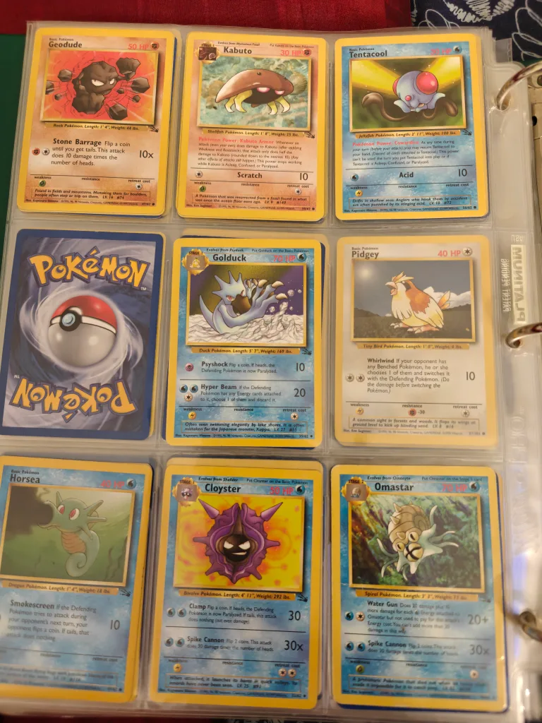Pokemon Trading Cards Lot image indicator(9)