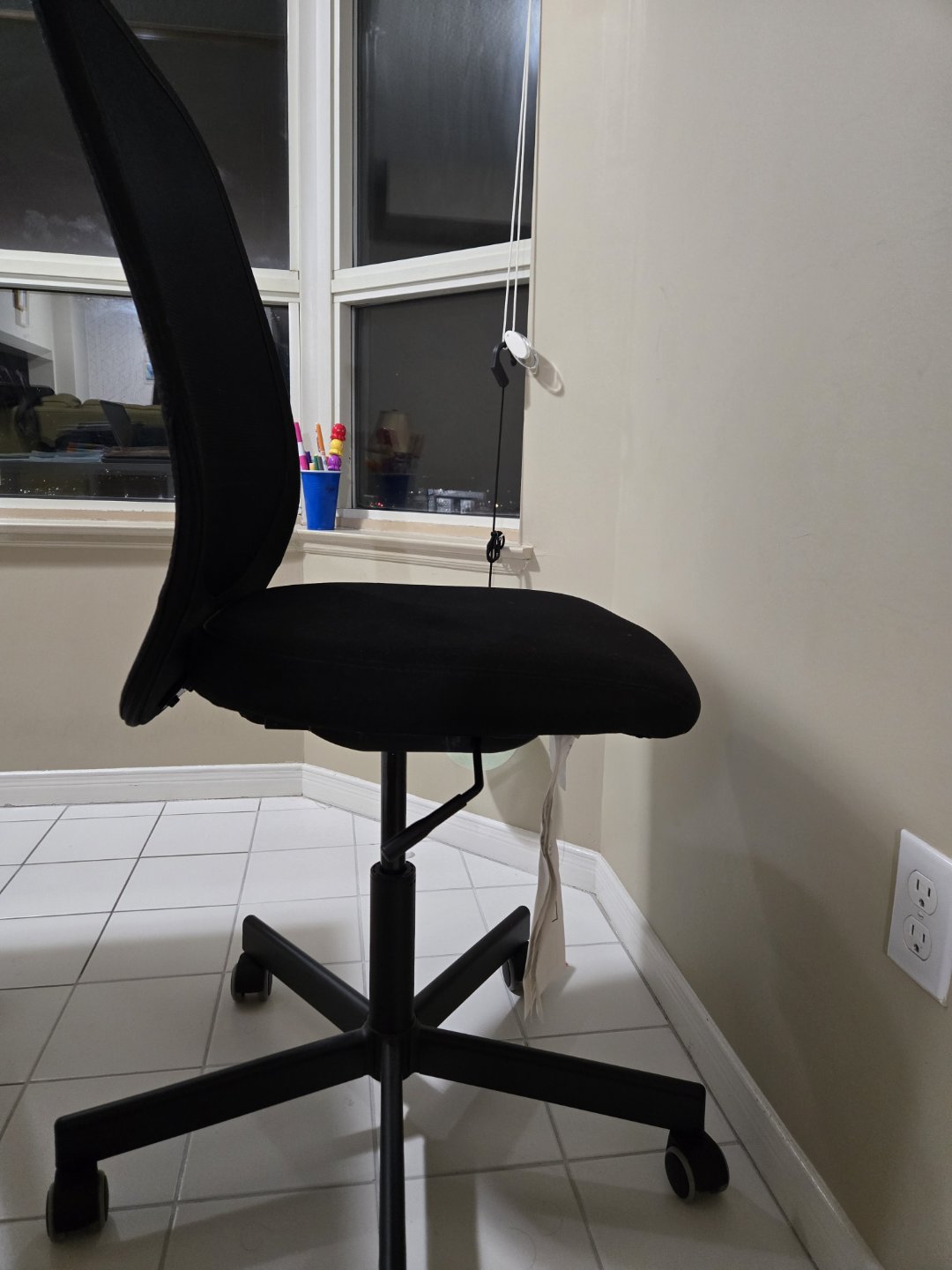 Black Mesh Back Office Chair - photo 2