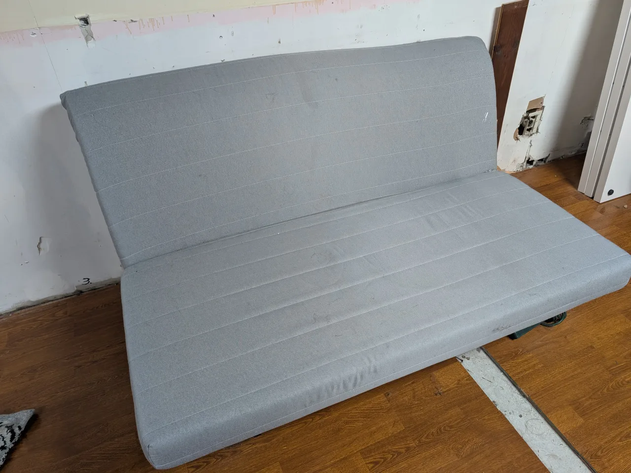 IKEA LYCKSELE LÖVÅS Sofa Bed - Knisa Light Gray image indicator(3)