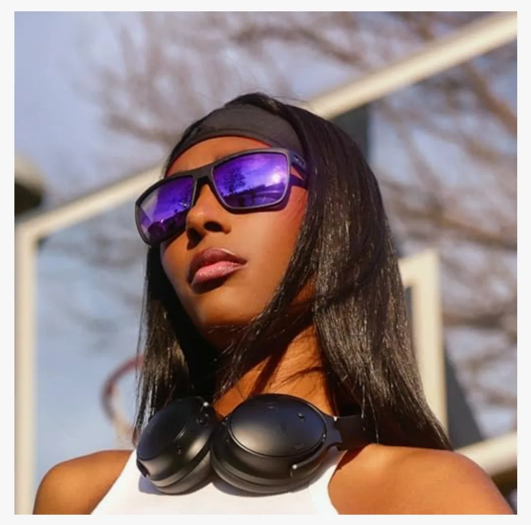 Sunglasses with Purple Lenses thumbnail