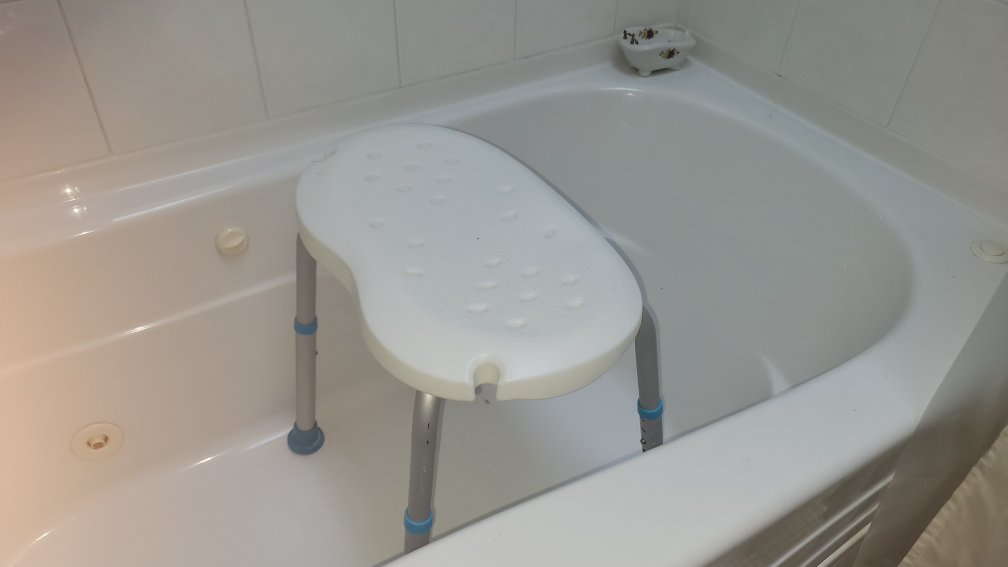 Value$95 LikeNew AquaSense Adjustable Bath & Shower Chair - photo 4