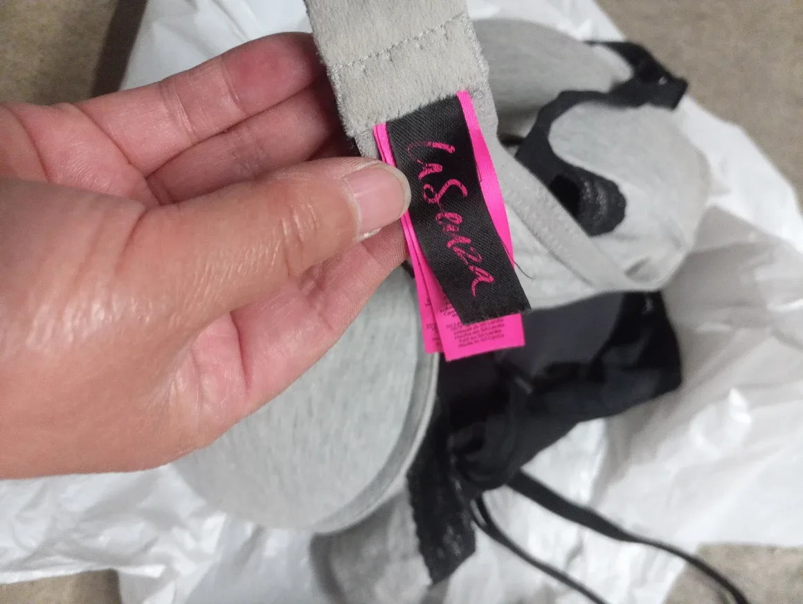 La Senza Bras - Size 36B image indicator(5)