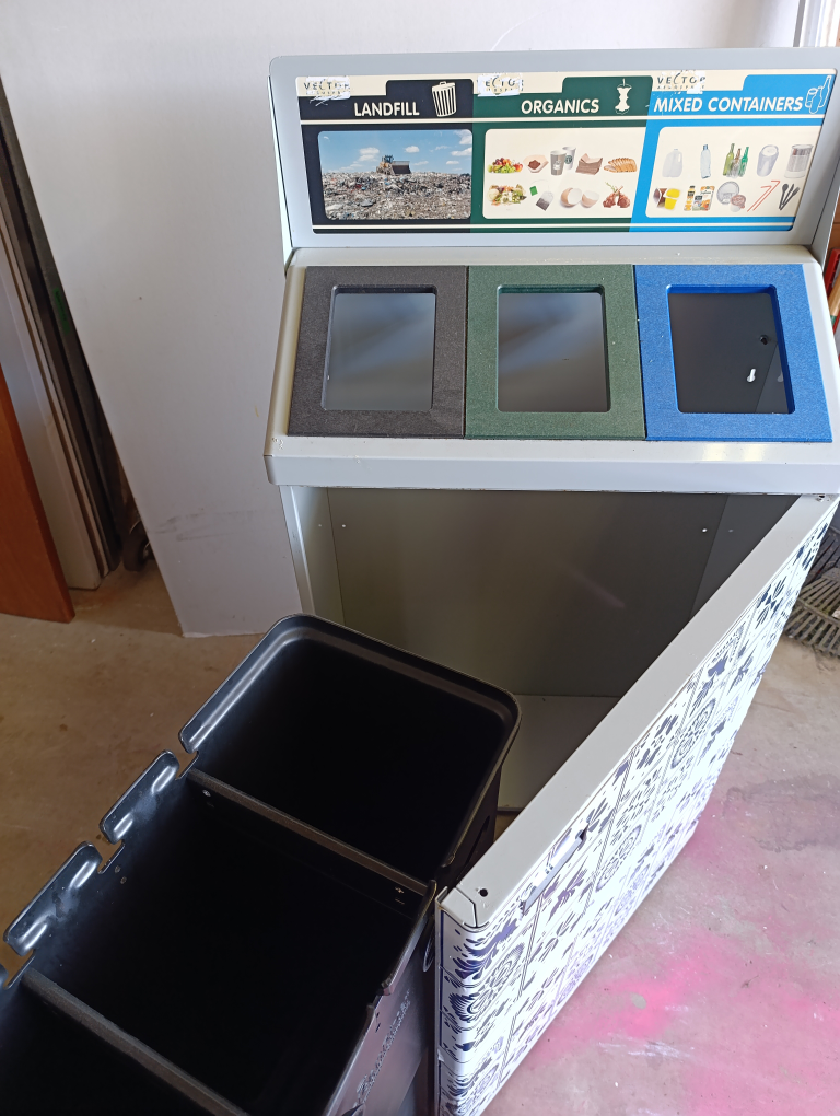 Vector Recycling Station - photo 5