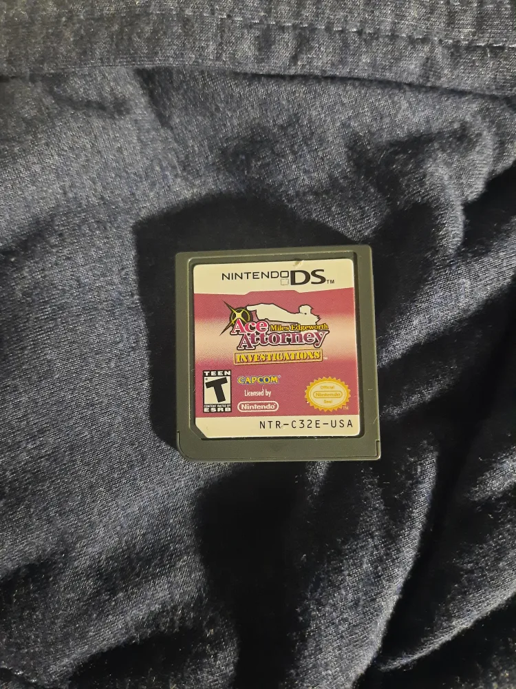 Ace Attorney: Miles Edgeworth Investigations - Nintendo DS thumbnail