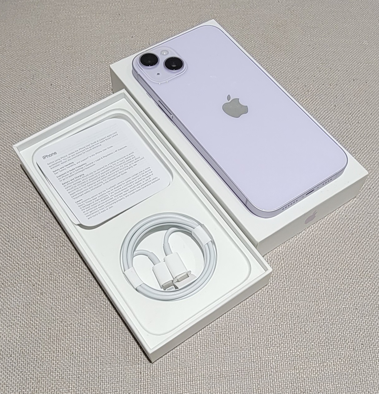 Like New Apple iPhone 14 Plus - 128GB  - Unlocked!