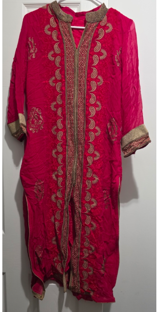 Gorgeous Women's Embroidered Dresses - photo 3