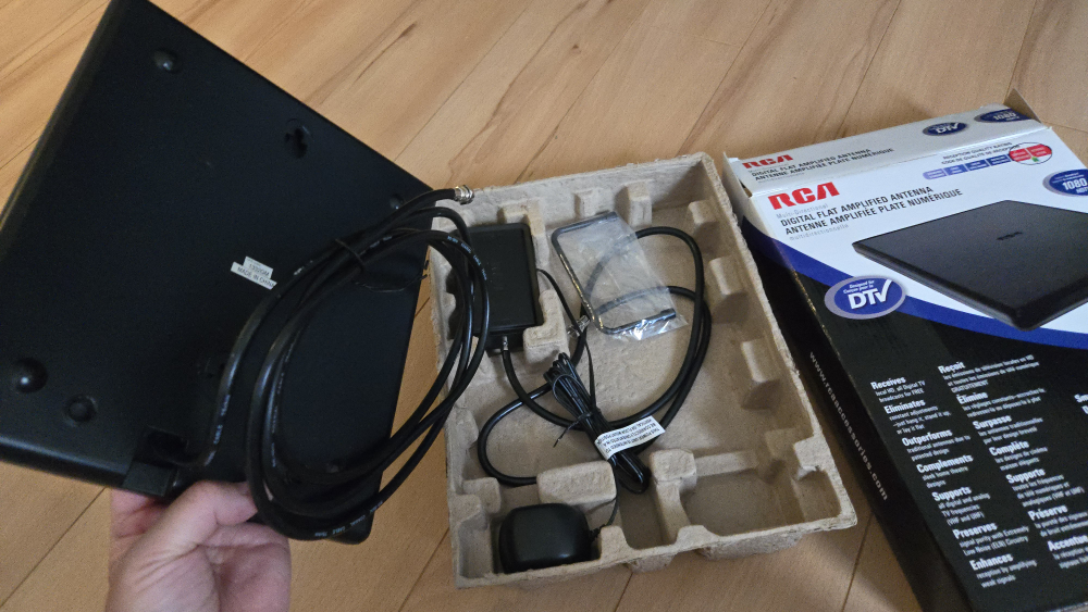 RCA Digital Flat Amplified Antenna - photo 4