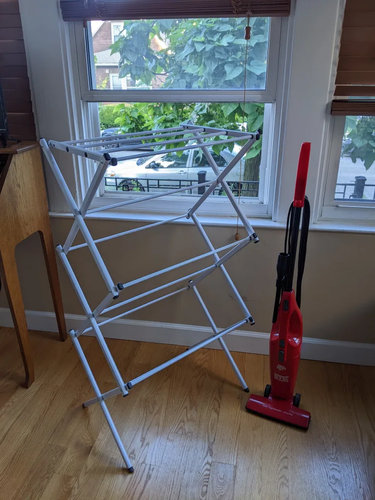 Stik Lightweight Vacuum and Drying Rack thumbnail