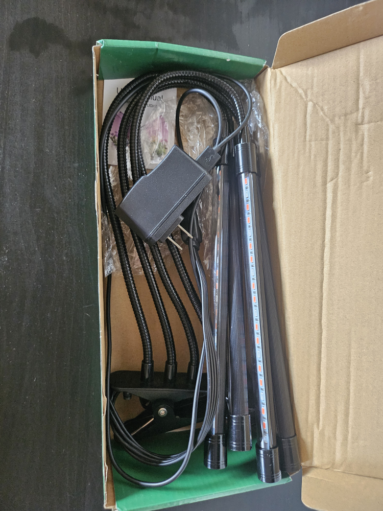 Clip-On Plant Grow Light 40 Watt LED - photo 2