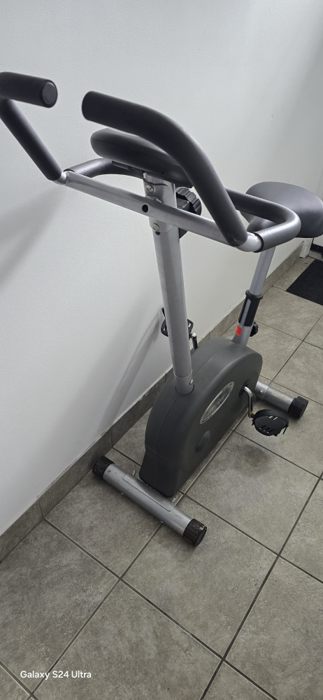 Life Gear Exercise Bike