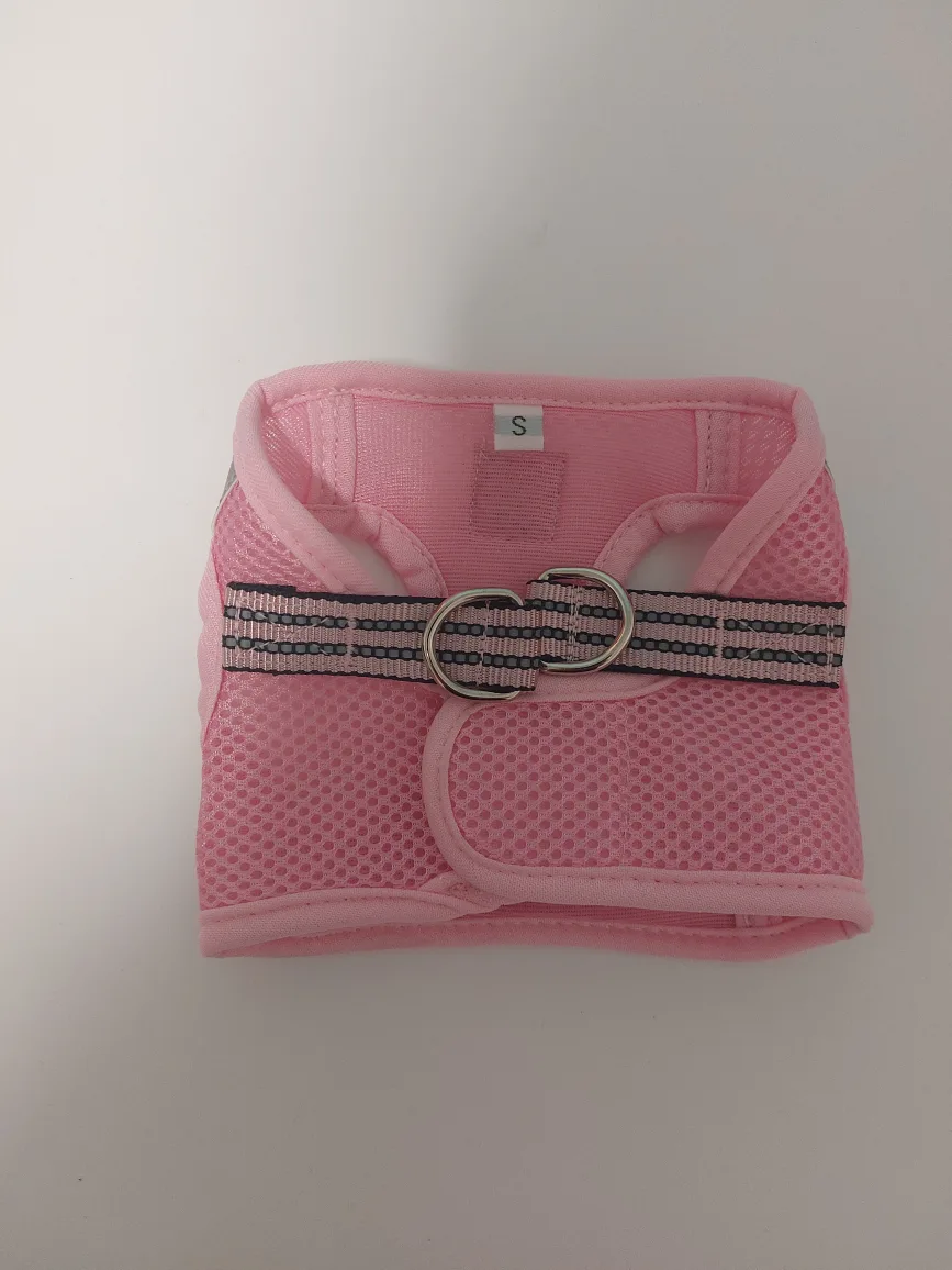 Dog harness, size small and leash combo image indicator(3)